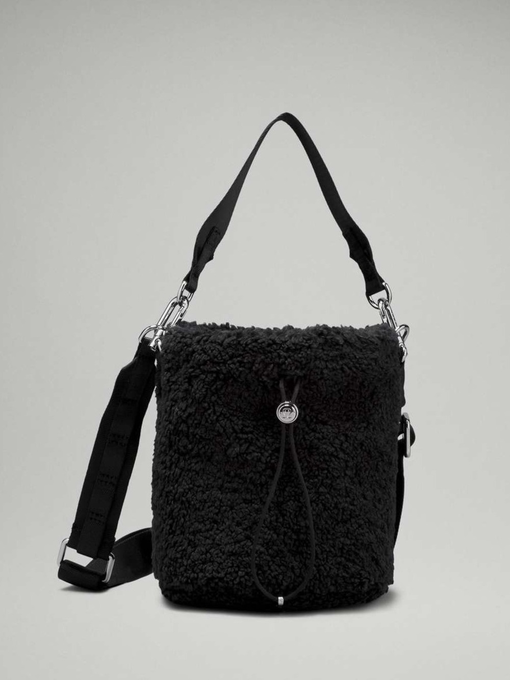 NWT Lululemon Crossbody Fleece Bucket Bag 2.5L, Black/Silver